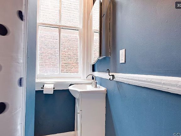 4th image of 2617 W Grace St APT 1