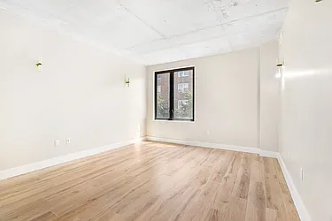 Rented by Safdie Realty Group