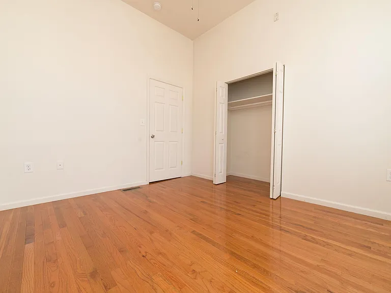 1414 Christian St #F — Photo 4