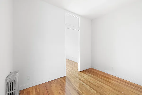 Rented by Compass | media 12