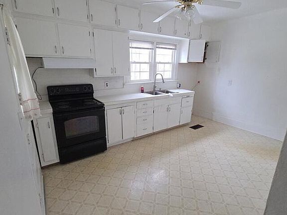 2nd image of 80 S Hartford Ave