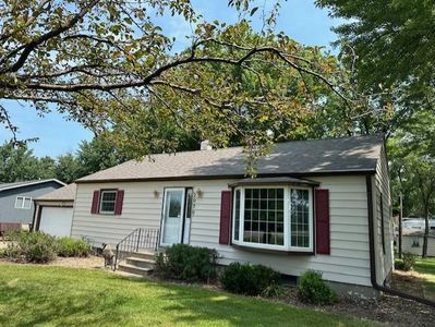 2050 River Rd, Windom, MN, 56101