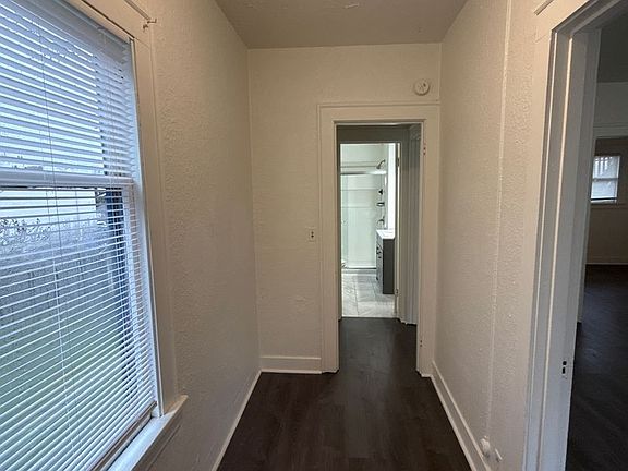 4th image of 825-837 High St #827