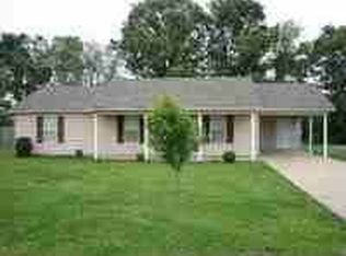 151 Pearson Dr, Bells, TN 38006
