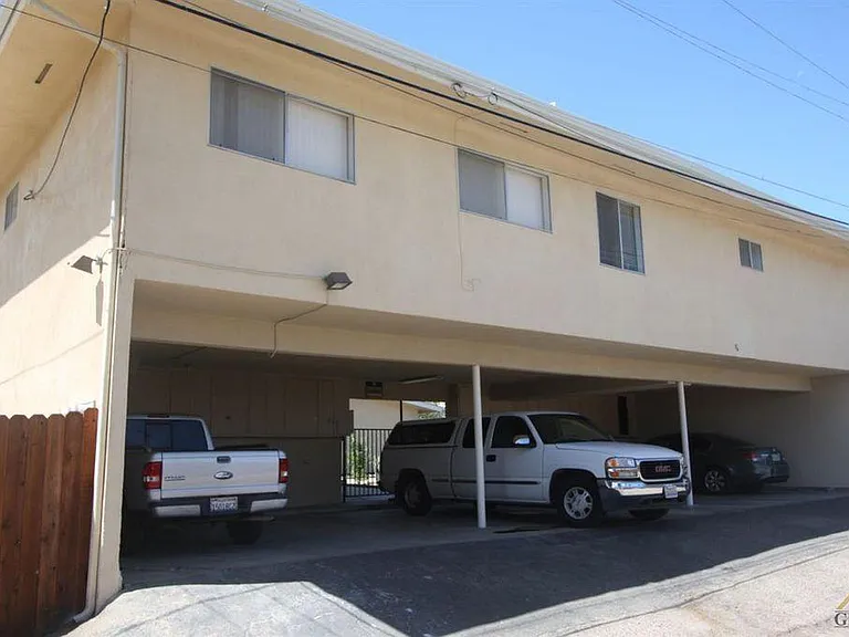 224 E St — Photo 30