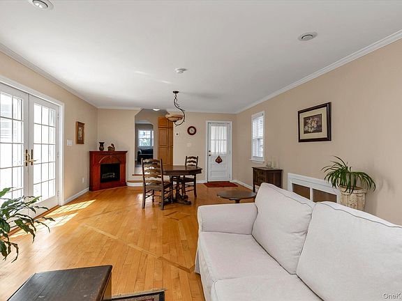 5th image of 2 Inwood Road