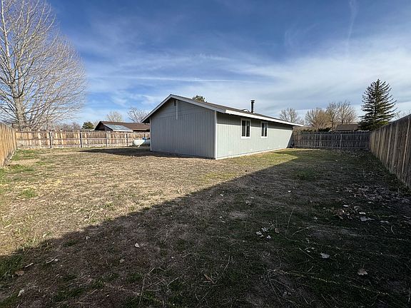 3rd image of 709 Willow St #965