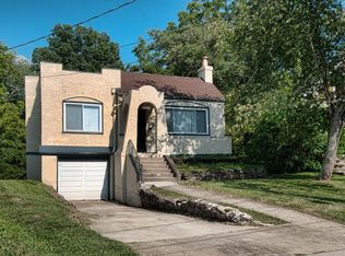 3656 Ravenwood Ave, Cincinnati, OH 45213
