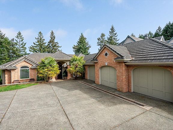 3rd image of 2450 Ainsley Pl