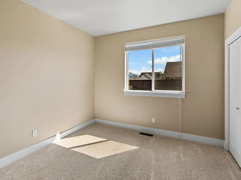 1604 Drummond Blvd — Photo 26