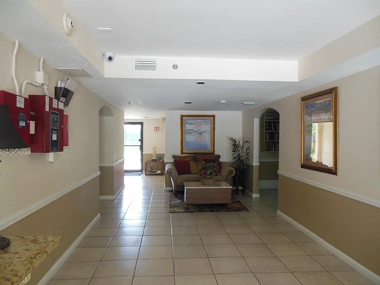 500 Egret Cir #8211 — Photo 24