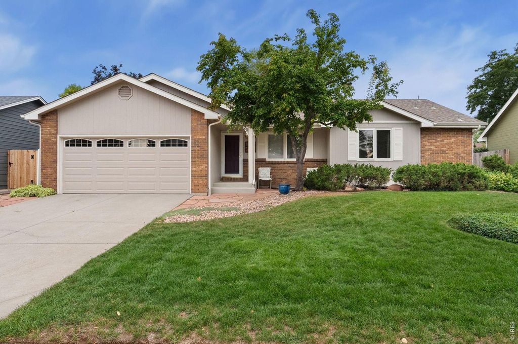 2719 Pampas Dr