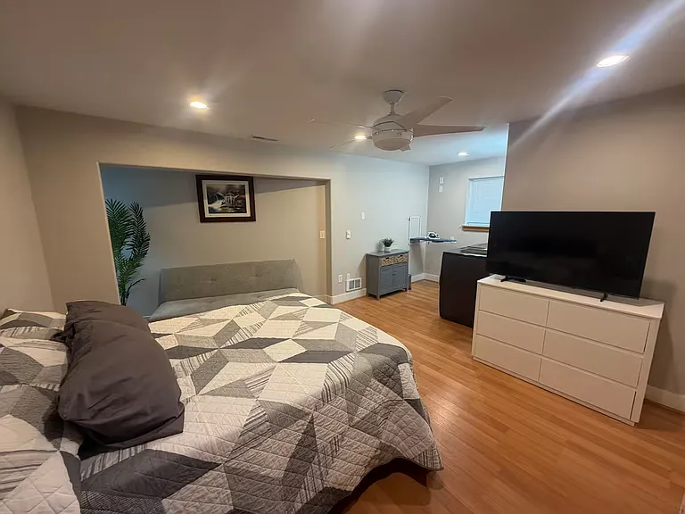 16226 Larch Way #2 — Photo 21