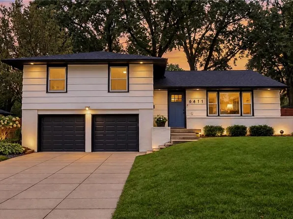 6411 W 77th St, Prairie Village, KS 66204