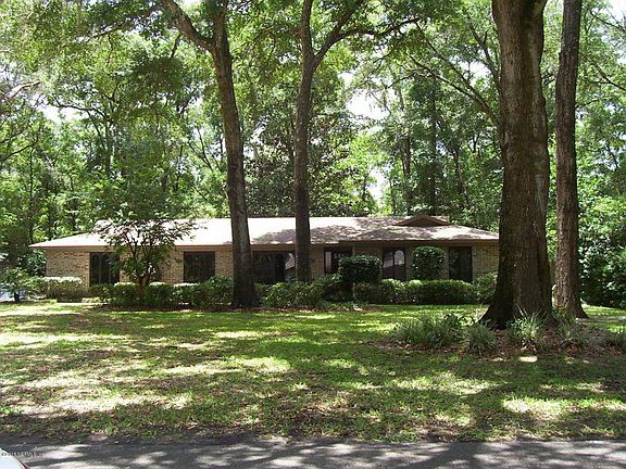 4th image of 754 Fruit Cove Dr