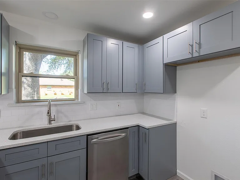 918 Tulane Dr — Photo 20