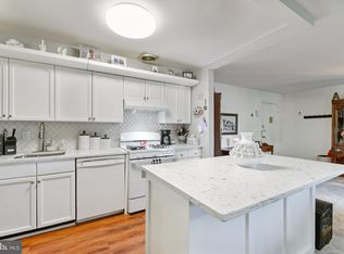 204 Victor Pkwy APT E, Annapolis, MD 21403