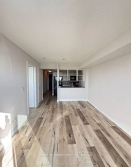 125 Village Green Sq #3908 — Photo 11