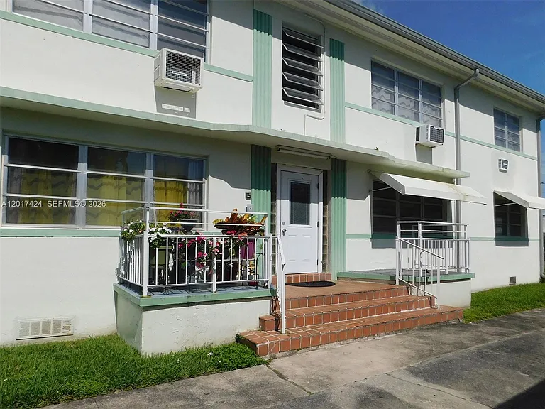 1735 Marseille Dr #2 — Photo 22
