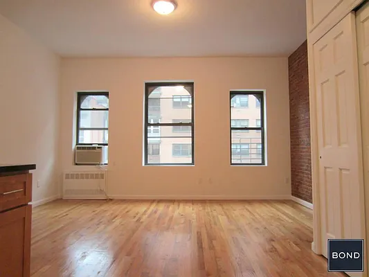 Rented by Bond New York | media 12