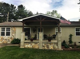 56 Keith St, Clyde, NC 28721