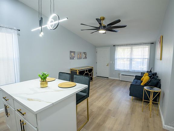 5th image of 3123 Birchway Dr