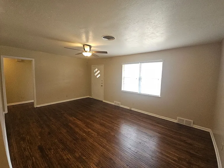 6419 Onyx Dr N — Photo 2