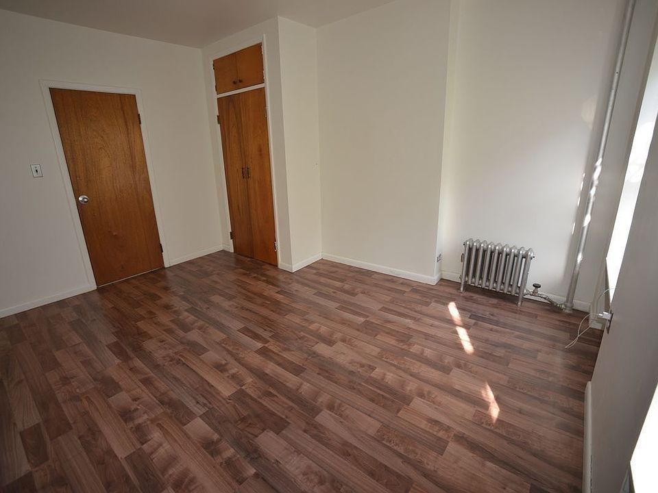 1st image of 519 W 48th St #14Z