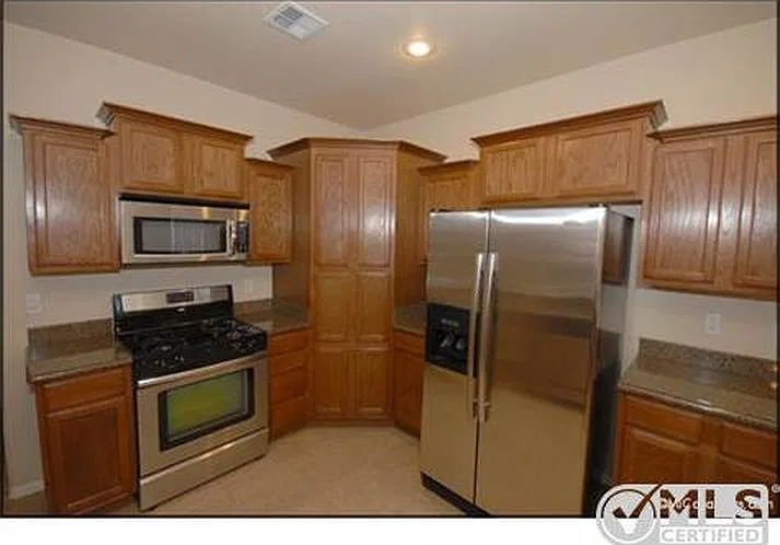 4 bed, 1647 sqft, $1,800 — Photo 4