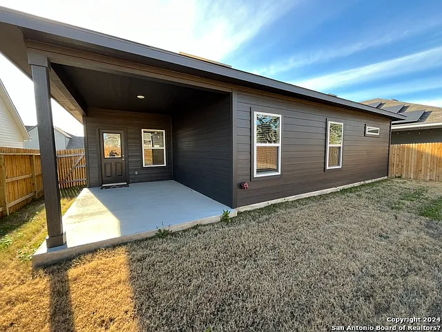 4506 Nueces Path — Photo 36