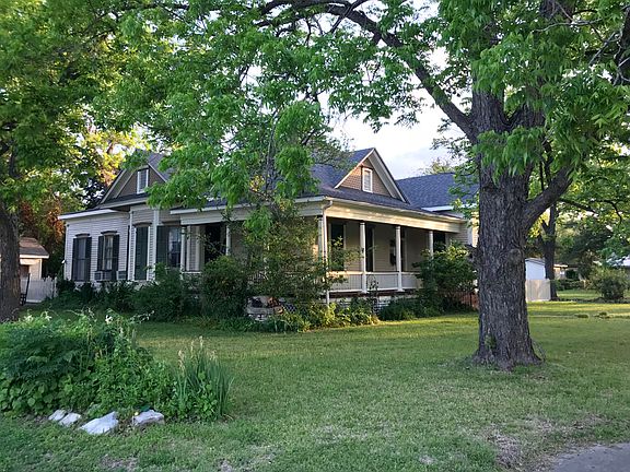2nd image of 403 Holland St