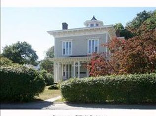 77 High St, Mystic, CT 06355