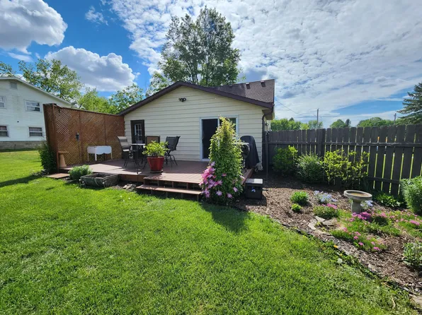 12 Oak Ave SE, Racine, MN 55967