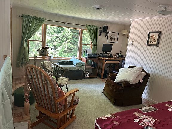 5th image of 1216 Old Cottage Ln