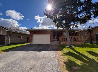 1082 Lawson Rd, London, ON N6G2X9