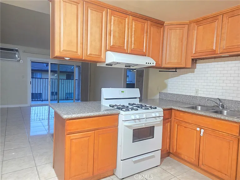 2642 Maxon Rd #6 — Photo 6