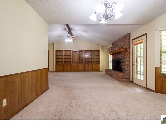 3rd image of 3007 Homer Cir