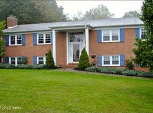 18407 Sydnor Hill Ct, Leesburg, VA 20175