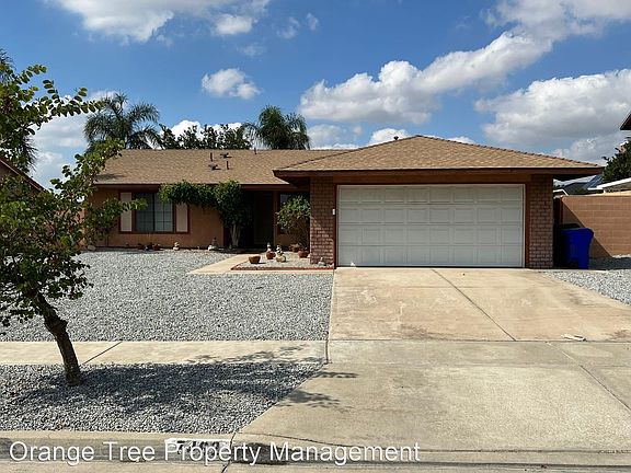 3rd image of 7462 Jacaranda Ave