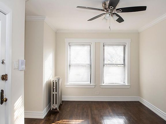 4th image of 1054-56 W Lill Ave #56-2