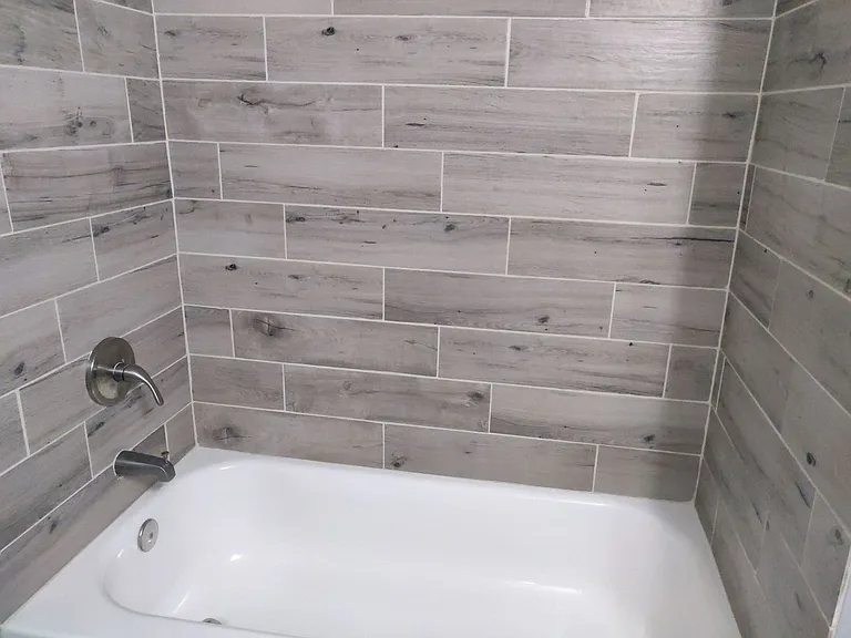 103 S Highland Ave — Photo 28