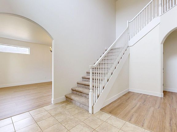 3rd image of 2809 S Dawes St