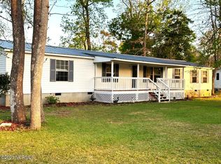 115 Lejeune Rd, Cape Carteret, NC 28584