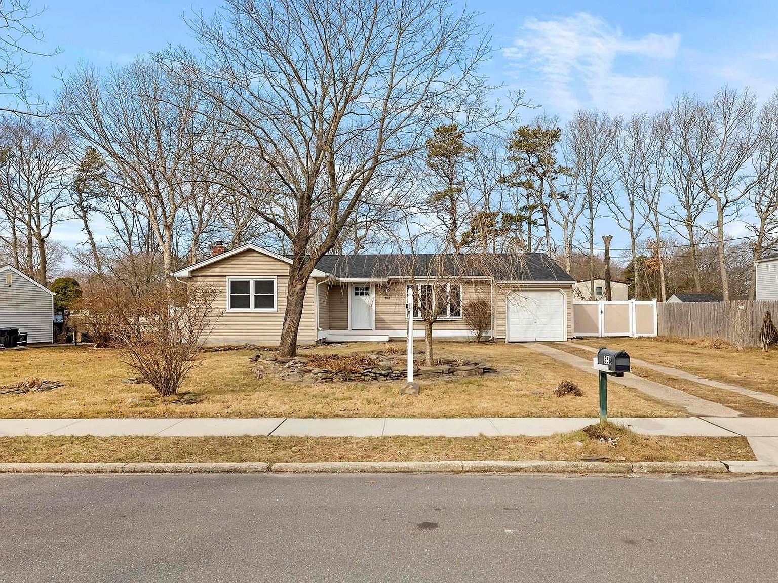 368 Randall Road, Ridge, NY 11961 | Zillow