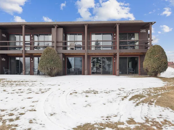 9201 Breezy Point Dr #201, Pequot Lakes, MN 56472