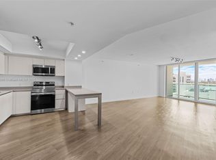 1500 Bay Rd #M-0923, Miami Beach, FL 33139