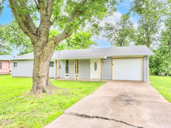 1117 Brad St, Oswego, KS 67356