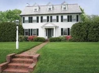 1801 Beacon St, Newton, MA 02468