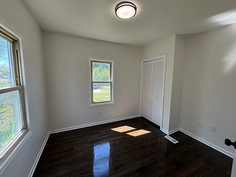 1348 Waite St — Photo 13
