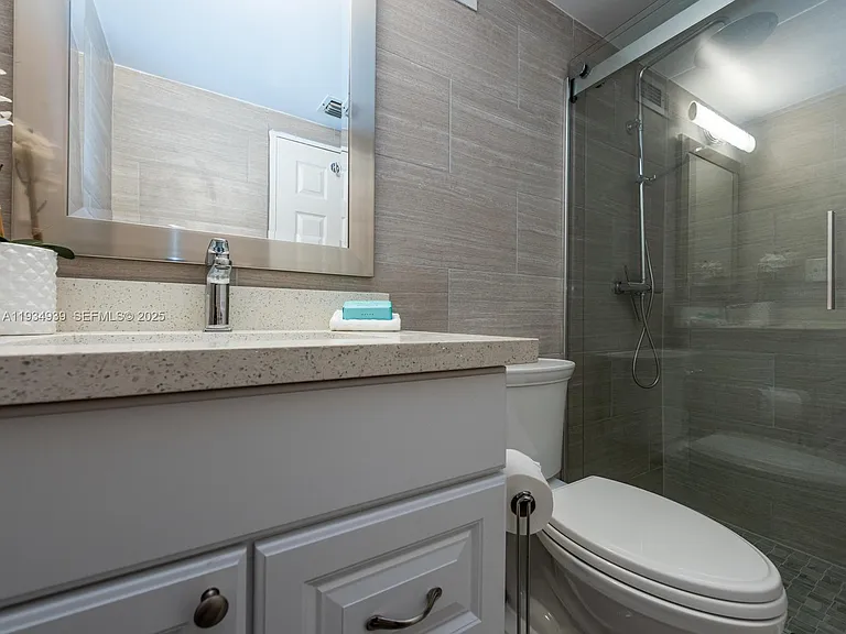 2501 S Ocean Dr #1012 — Photo 18